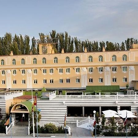 ויאנואבה דל ארסוביספו Hotel Torres I מראה חיצוני תמונה